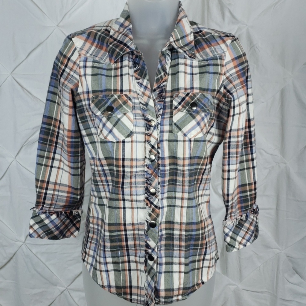 Fringe detail button up
